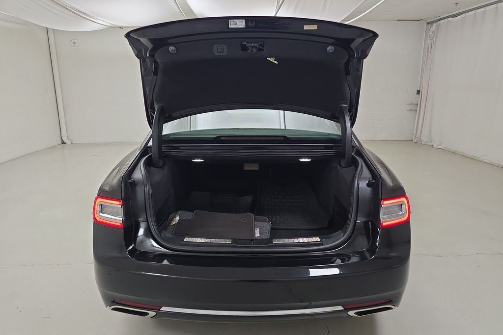 2017 Lincoln Continental Select