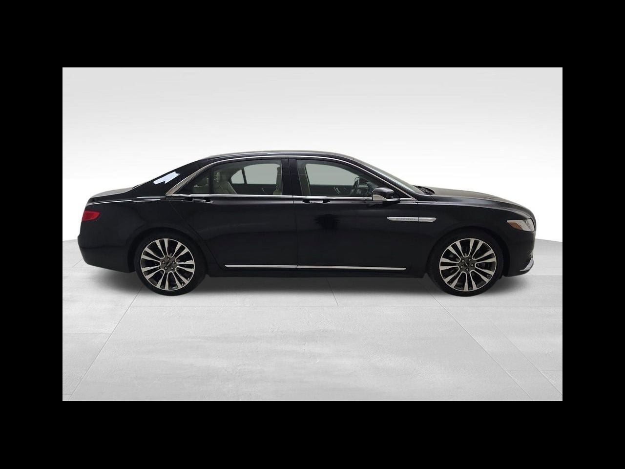 2017 Lincoln Continental Select