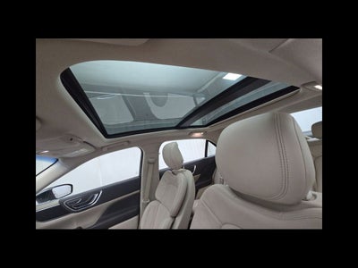 2017 Lincoln Continental Select