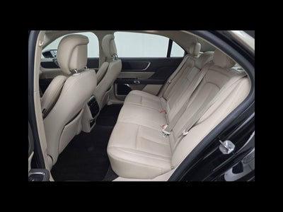 2017 Lincoln Continental Select