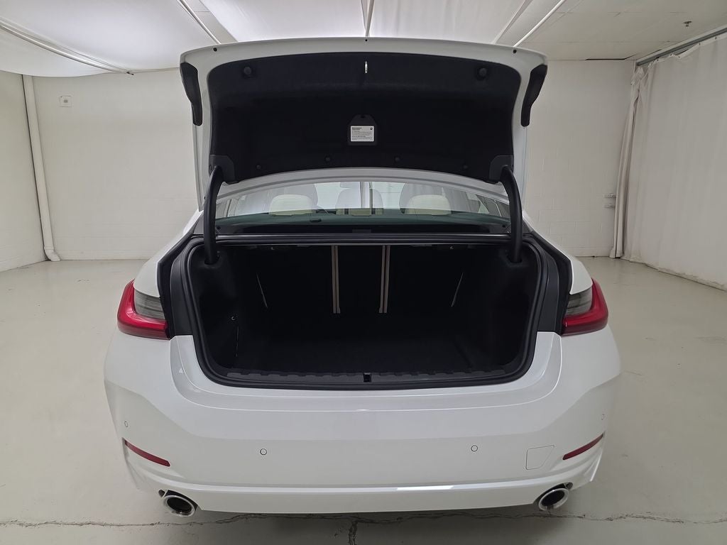 2023 BMW 3 Series 330i xDrive