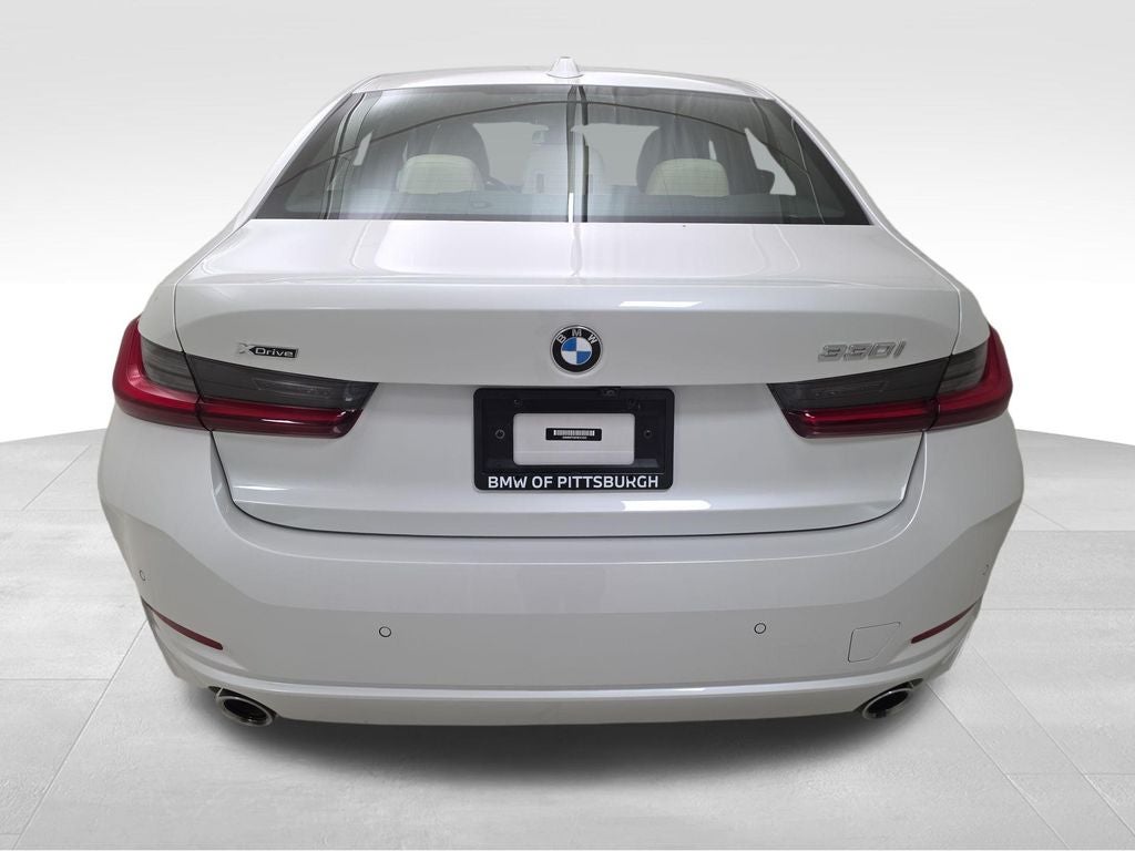 2023 BMW 3 Series 330i xDrive