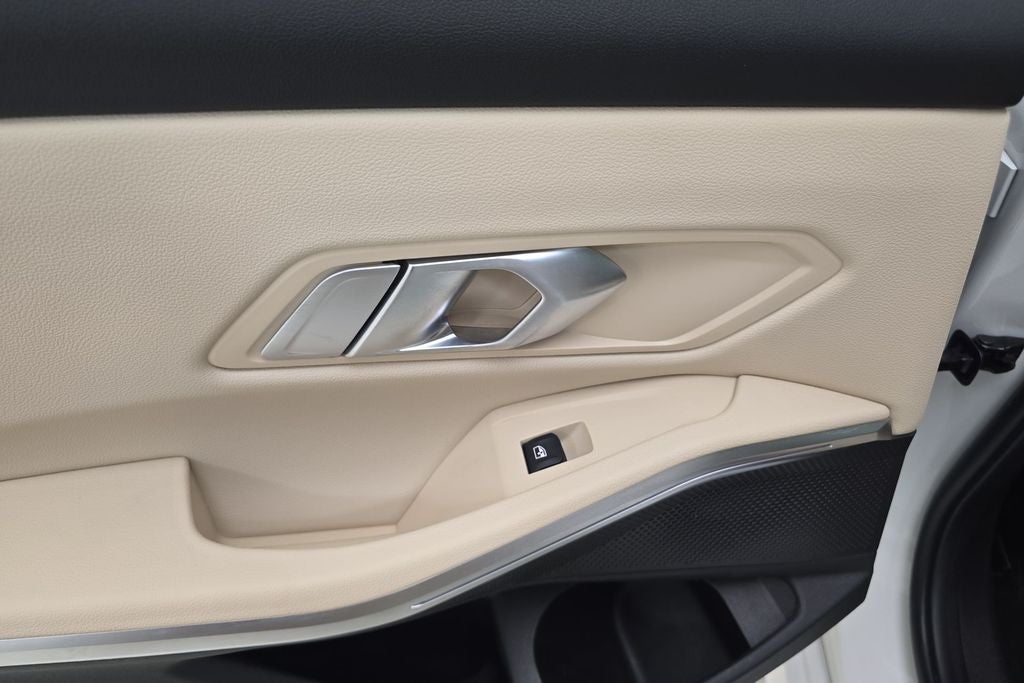 2023 BMW 3 Series 330i xDrive