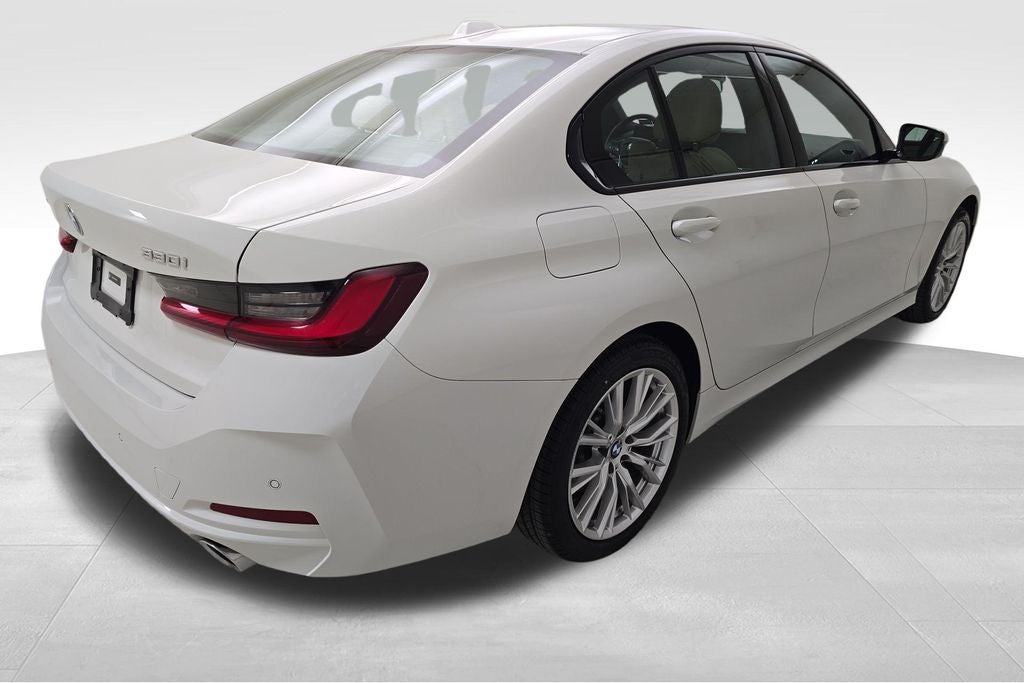 2023 BMW 3 Series 330i xDrive