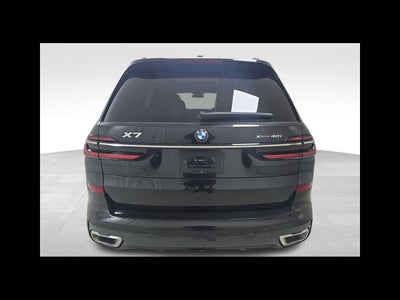 2025 BMW X7 xDrive40i