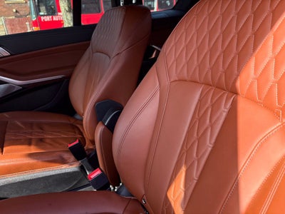 2025 BMW X7 M60i