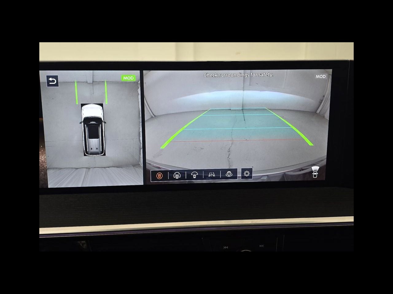 2025 INFINITI QX80 SENSORY