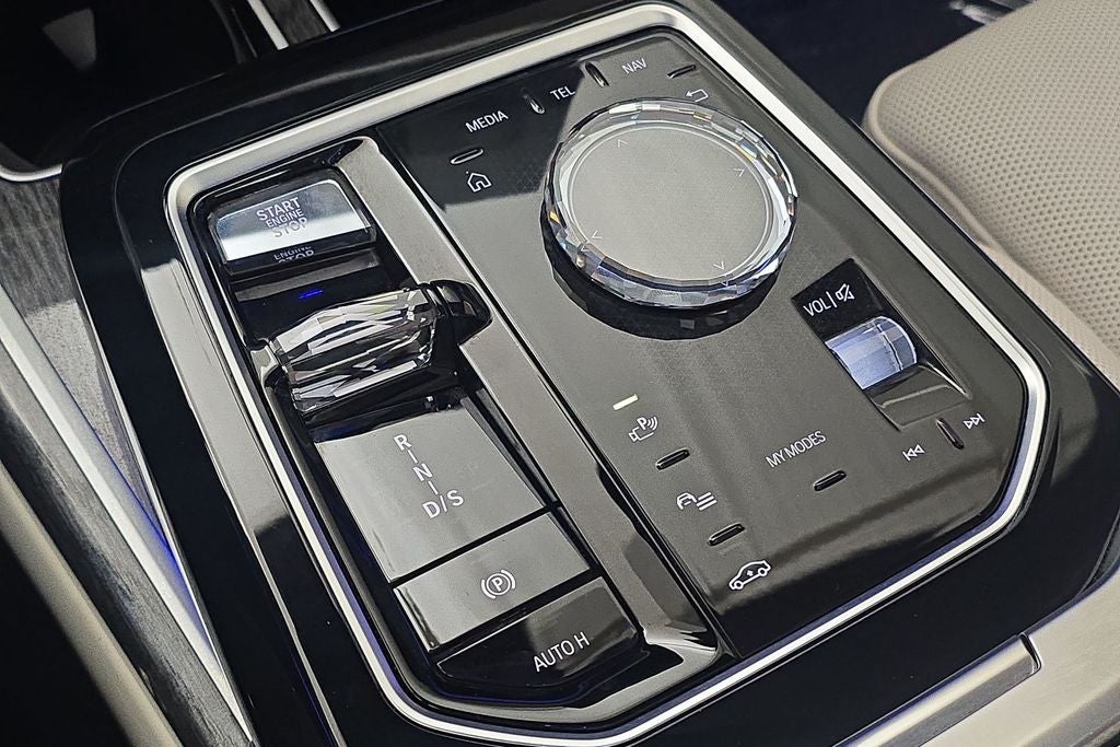 2023 BMW 7 Series 760i xDrive