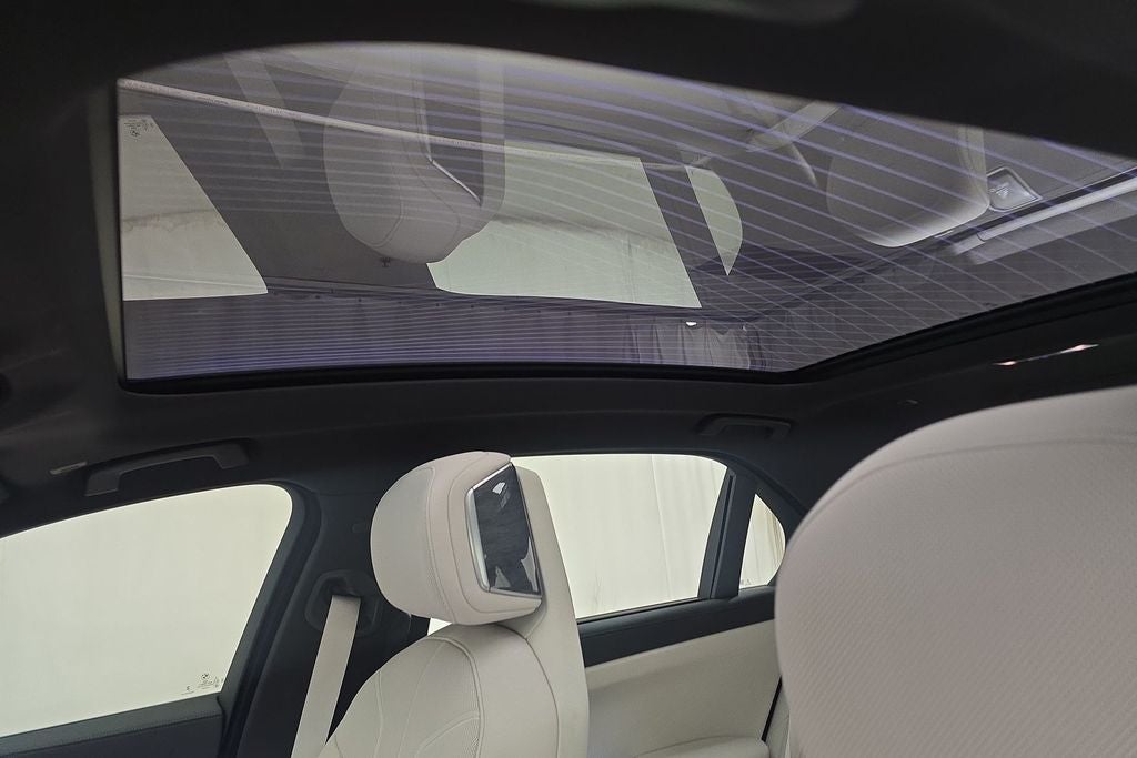 2023 BMW 7 Series 760i xDrive