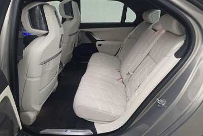 2023 BMW 7 Series 760i xDrive