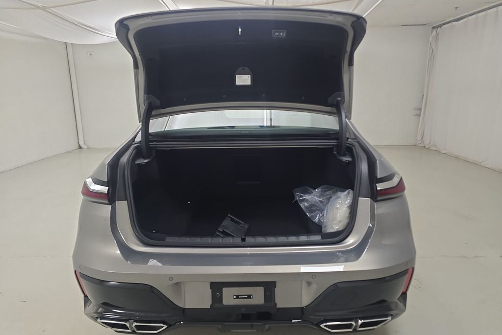 2023 BMW 7 Series 760i xDrive