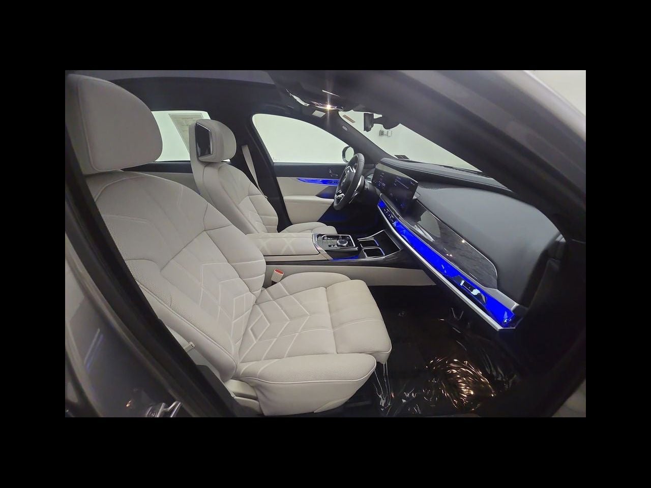2023 BMW 7 Series 760i xDrive