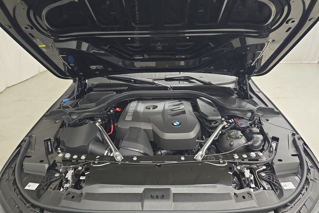 2025 BMW 5 Series 530i xDrive
