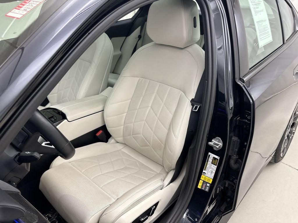 2024 BMW i5 M60