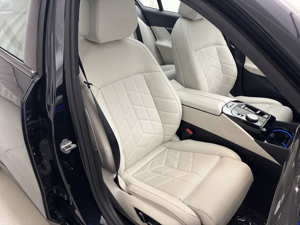 2024 BMW i5 M60