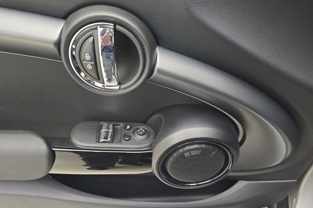 2024 MINI Cooper SE Electric Cooper SE