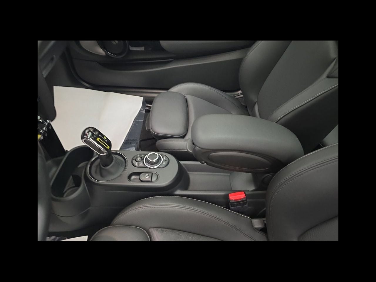 2024 MINI Cooper SE Electric Cooper SE