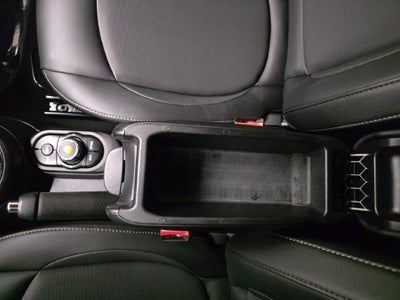 2022 MINI Cooper SIGNATURE