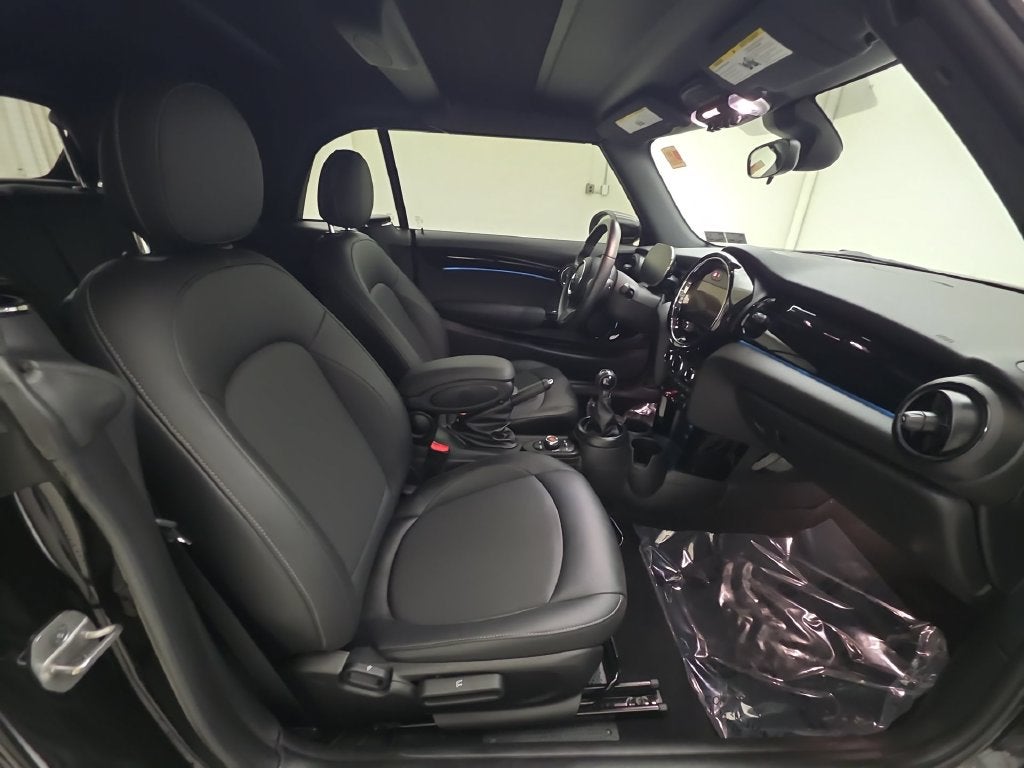 2022 MINI Cooper SIGNATURE