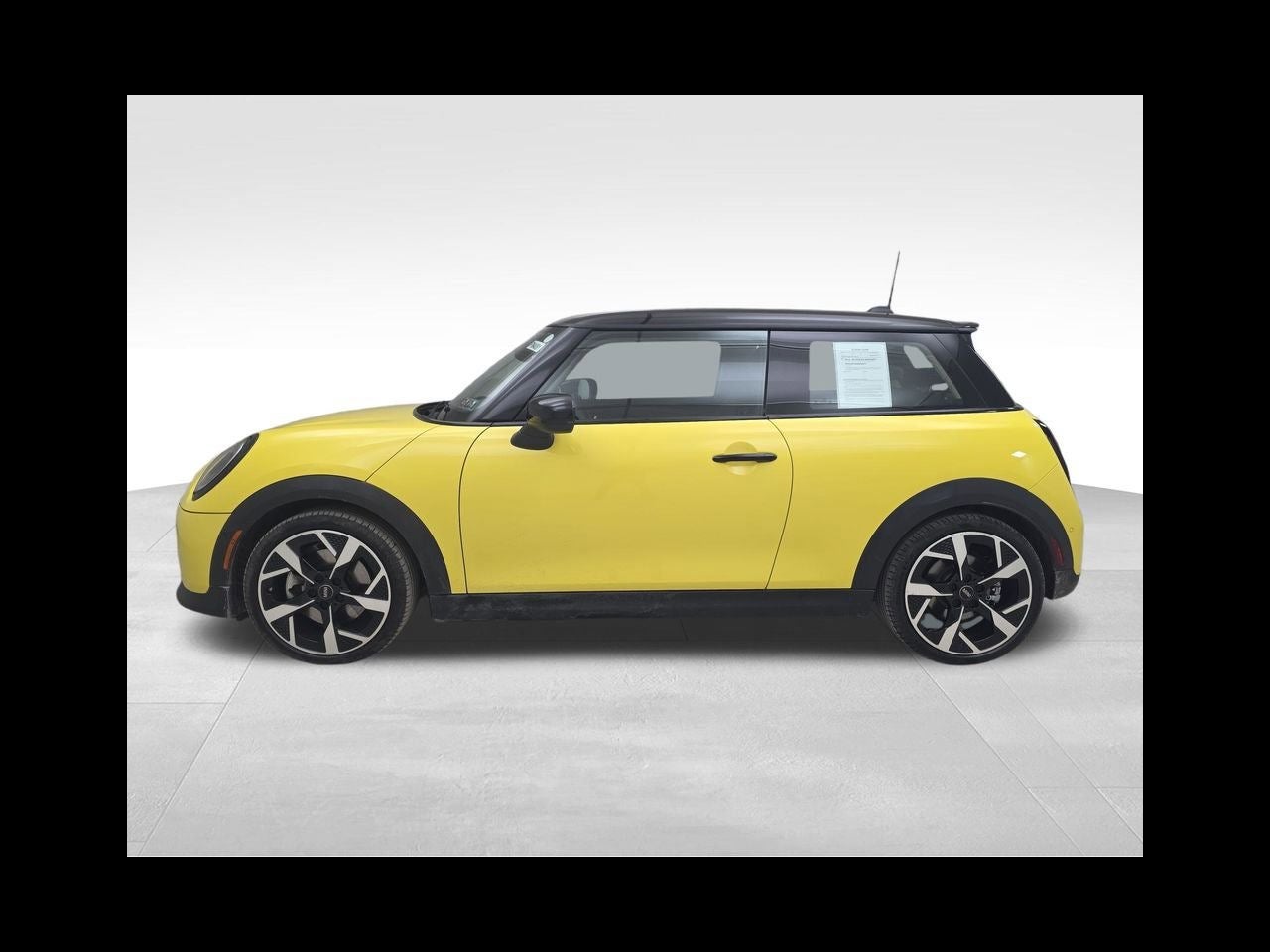 2025 MINI Cooper S Signature Plus