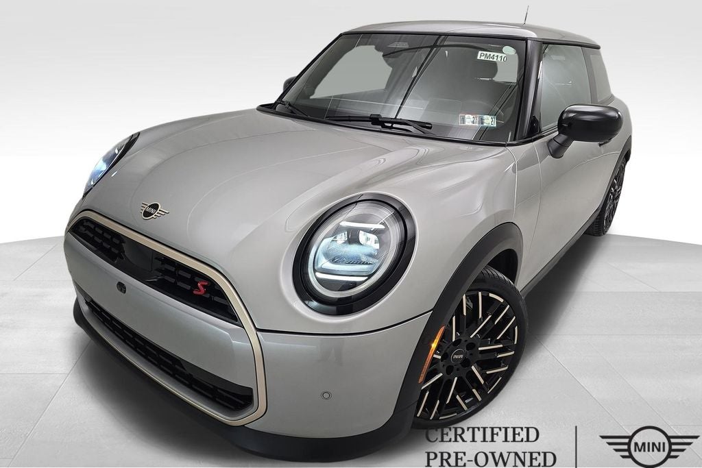 2025 MINI Cooper S Iconic