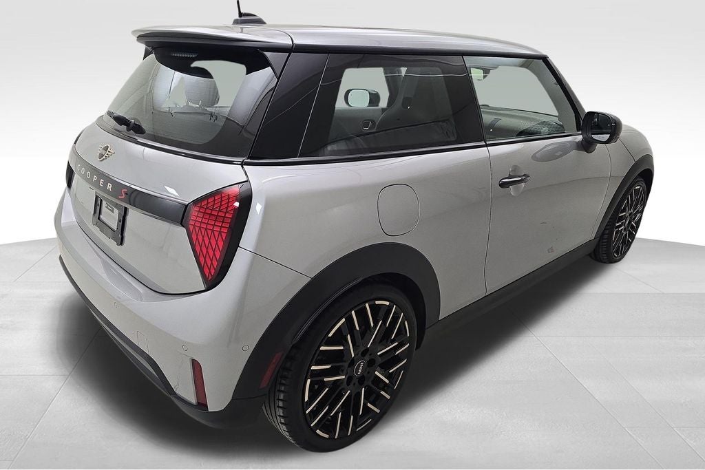 2025 MINI Cooper S Iconic