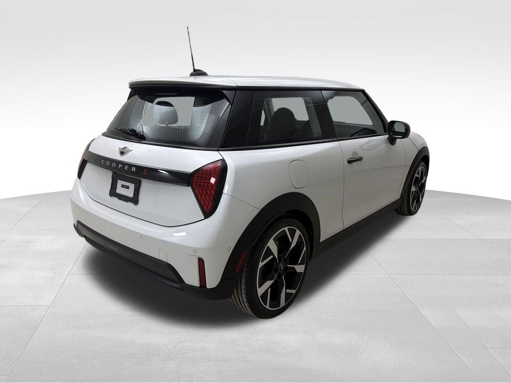 2025 MINI Cooper S Iconic