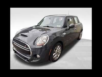 2017 MINI Cooper S Base