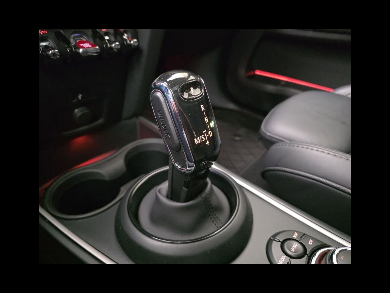 2024 MINI Cooper S Countryman Iconic