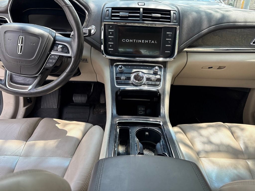 2017 Lincoln Continental Select