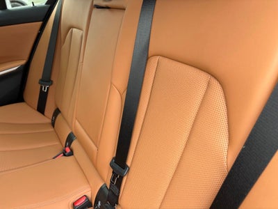 2024 BMW 3 Series 330i xDrive