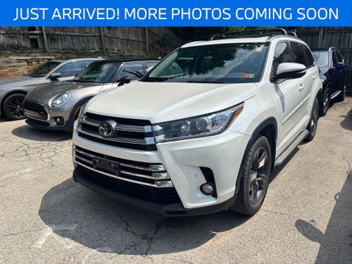 2017 Toyota Highlander Base