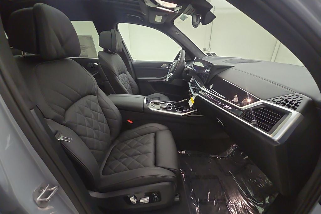 2027 BMW X7 xDrive40i