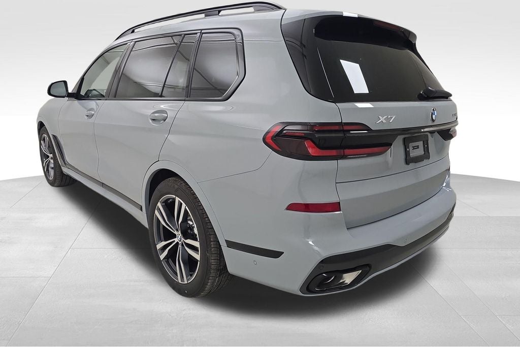 2027 BMW X7 xDrive40i