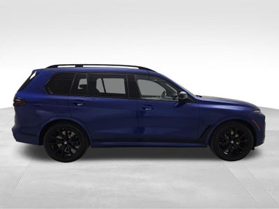 2027 BMW X7 M60i