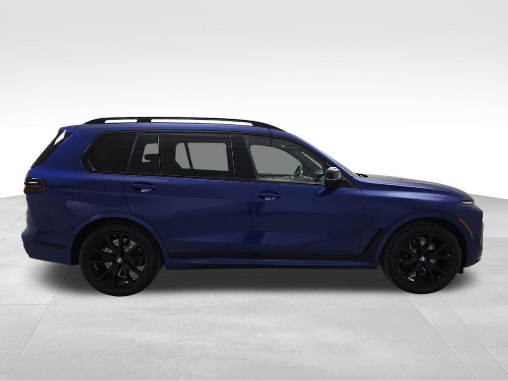 2027 BMW X7 M60i