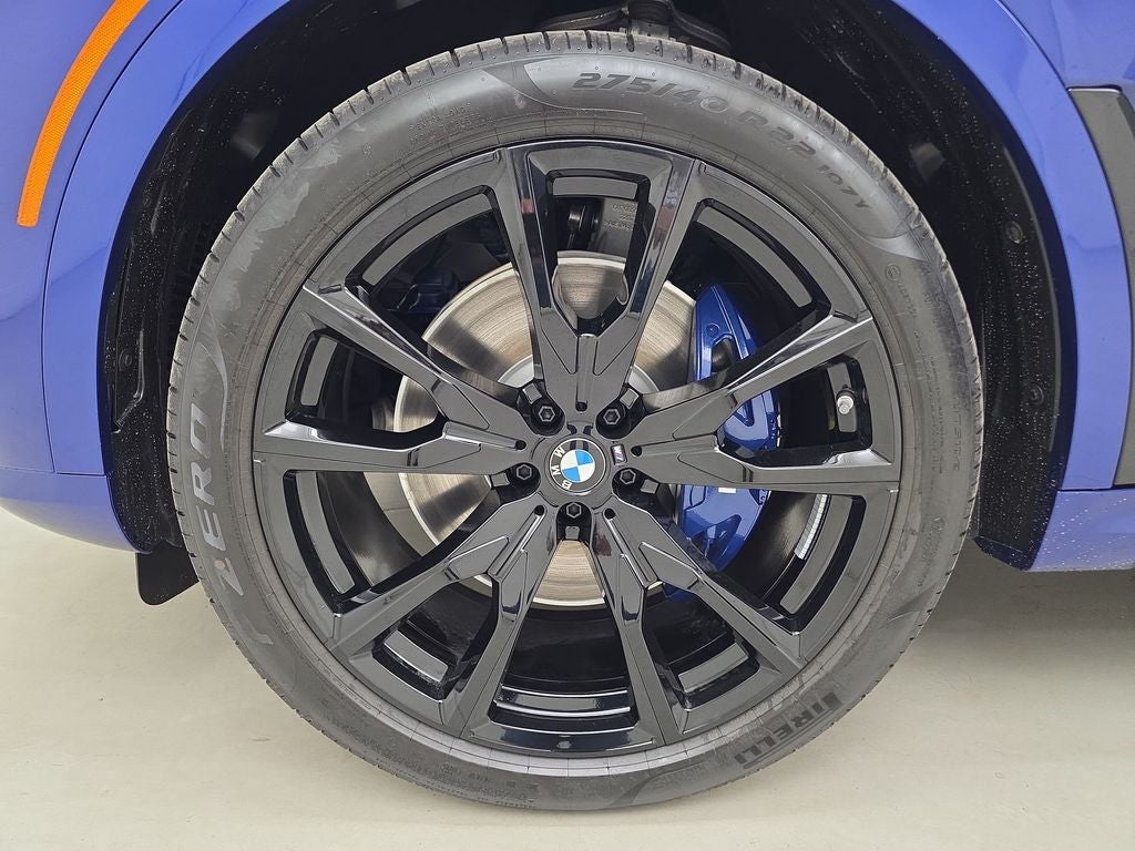 2027 BMW X7 M60i