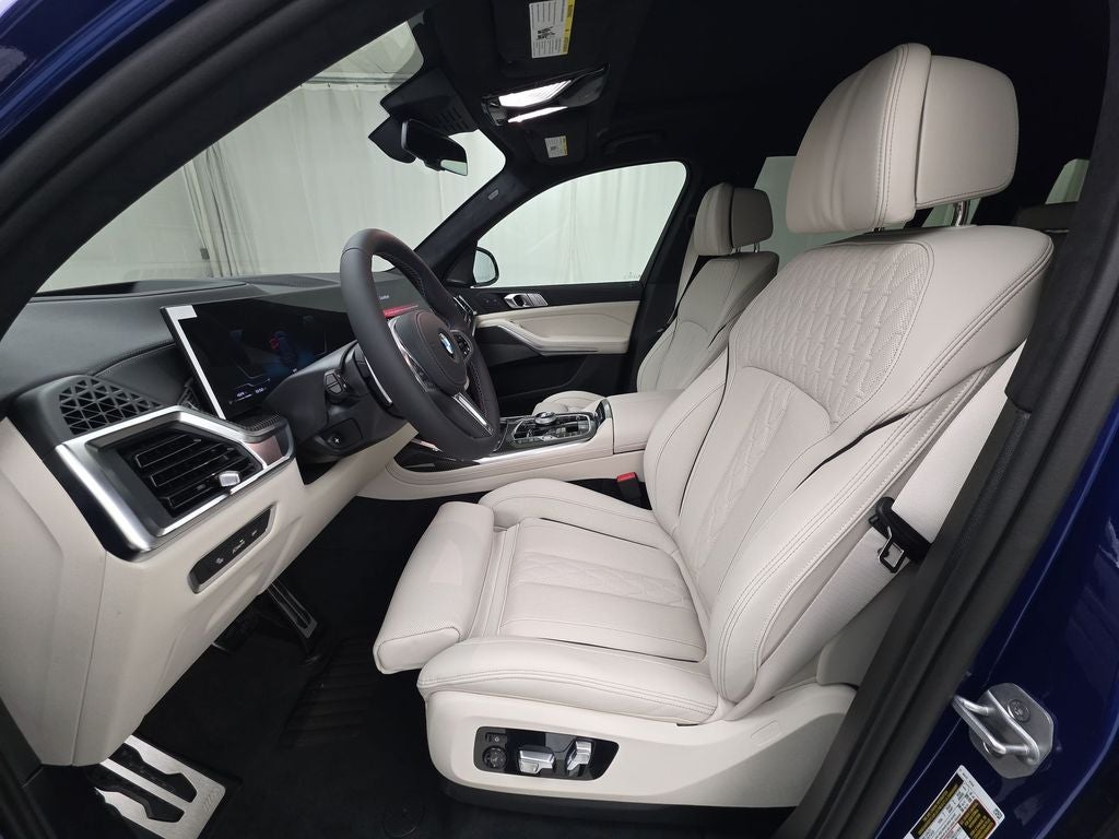 2027 BMW X7 M60i