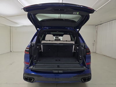 2027 BMW X7 M60i