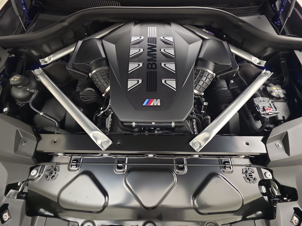 2027 BMW X7 M60i