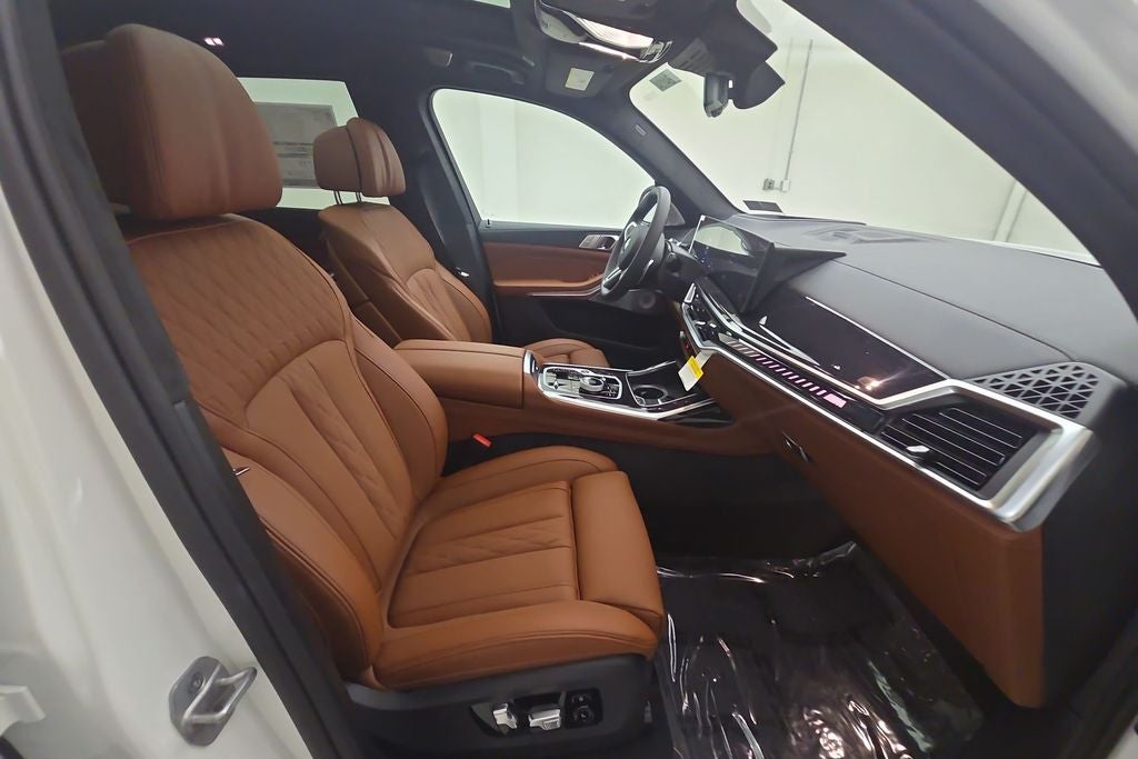 2027 BMW X7 M60i