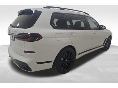 2027 BMW X7 M60i
