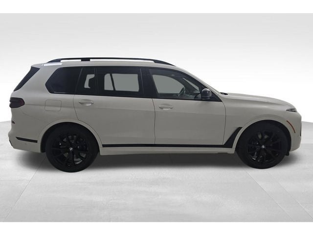 2027 BMW X7 M60i