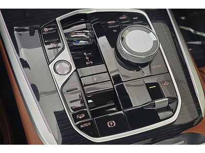 2027 BMW X7 M60i