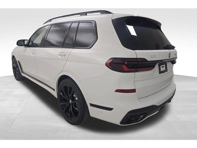 2027 BMW X7 M60i