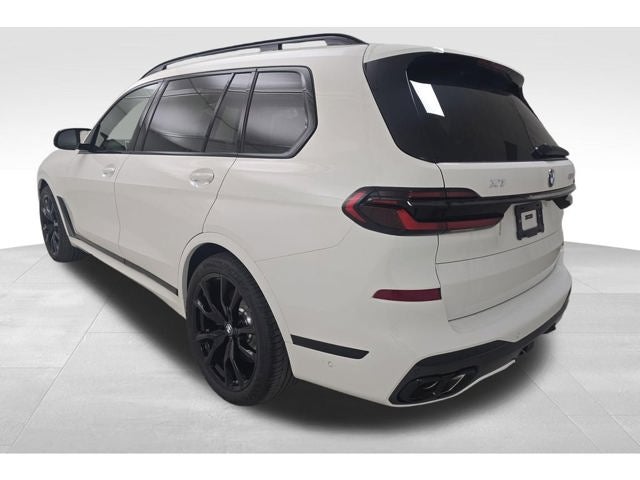 2027 BMW X7 M60i