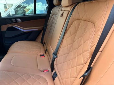 2024 BMW X5 M60i