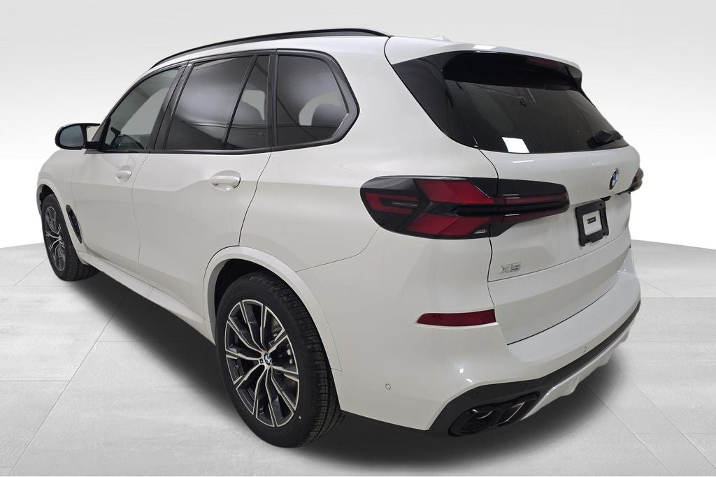 2026 BMW X5 M60i
