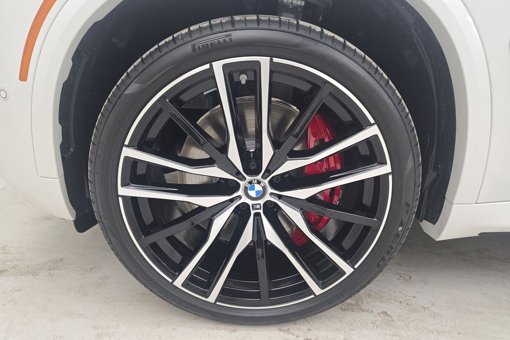 2026 BMW X5 M60i