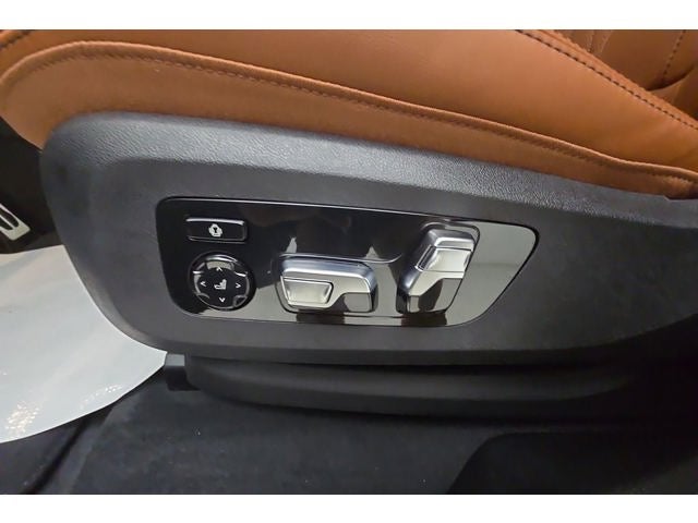 2027 BMW X6 xDrive40i